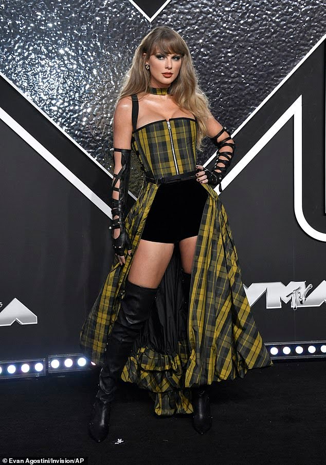 Hot News : Taylor Swift taking a 'step back' from Blake Lively as dramatic legal battle with Justin Baldoni threatens their decade-long friendship