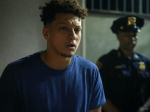 A shocking Twist Patrick Mahomes Arrested for What He Didn’t Know: In an unexpected turn of events, Kansas City Chiefs quarterback Patrick Mahomes was reportedly arrested last night under circumstances that have left fans and analysts stunned. The NFL superstar, widely regarded as one of the greatest quarterbacks of his generation, was taken into custody for reasons he allegedly had no knowledge of, sparking widespread confusion and speculation...See More