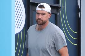 Travis Kelce Keeps Taylor Swift Close: NFL Star Spotted Carrying Singer’s Iconic Items in His Gym Bag, Fans React with Delight"...See More details